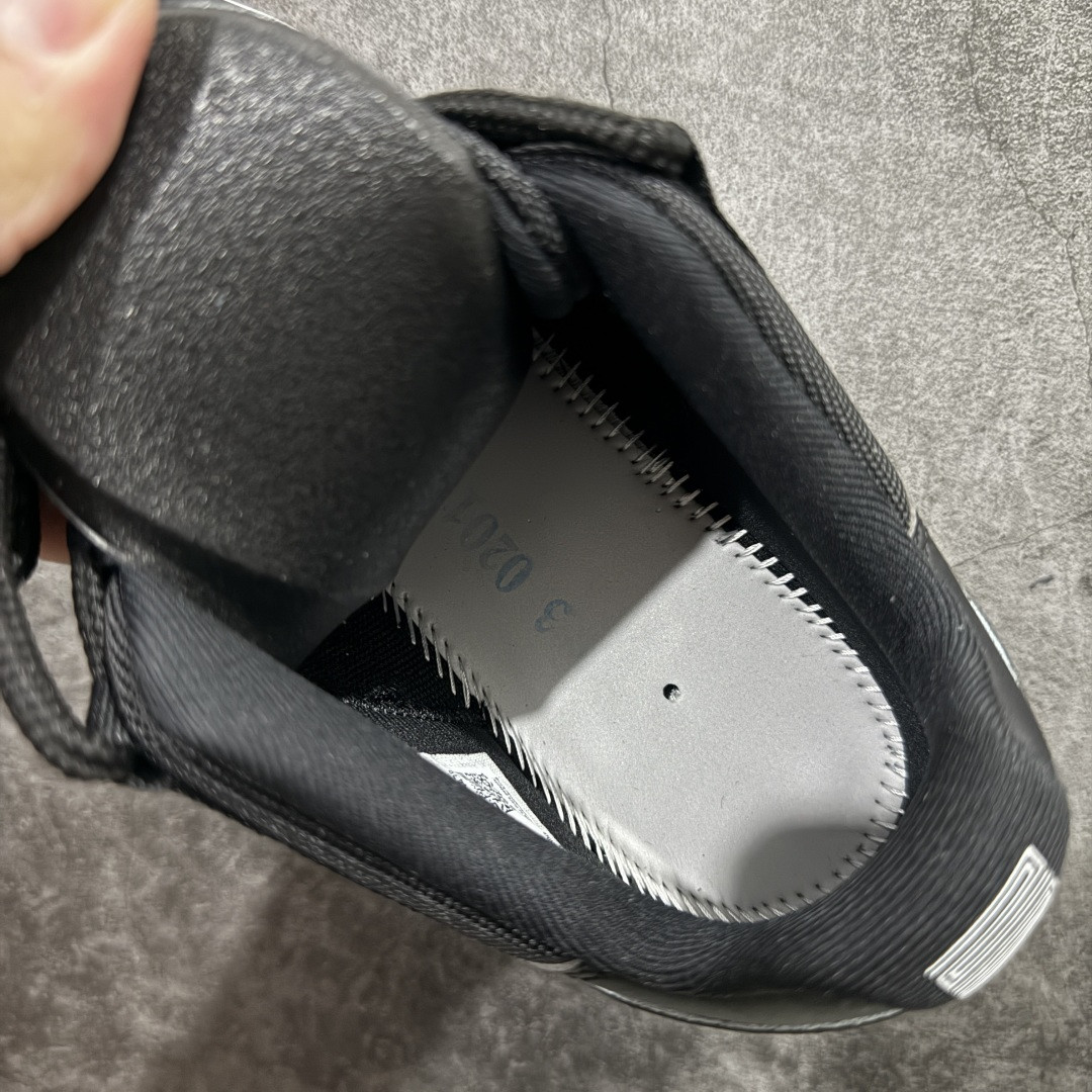 UA Air Jordan 11 Low Bred