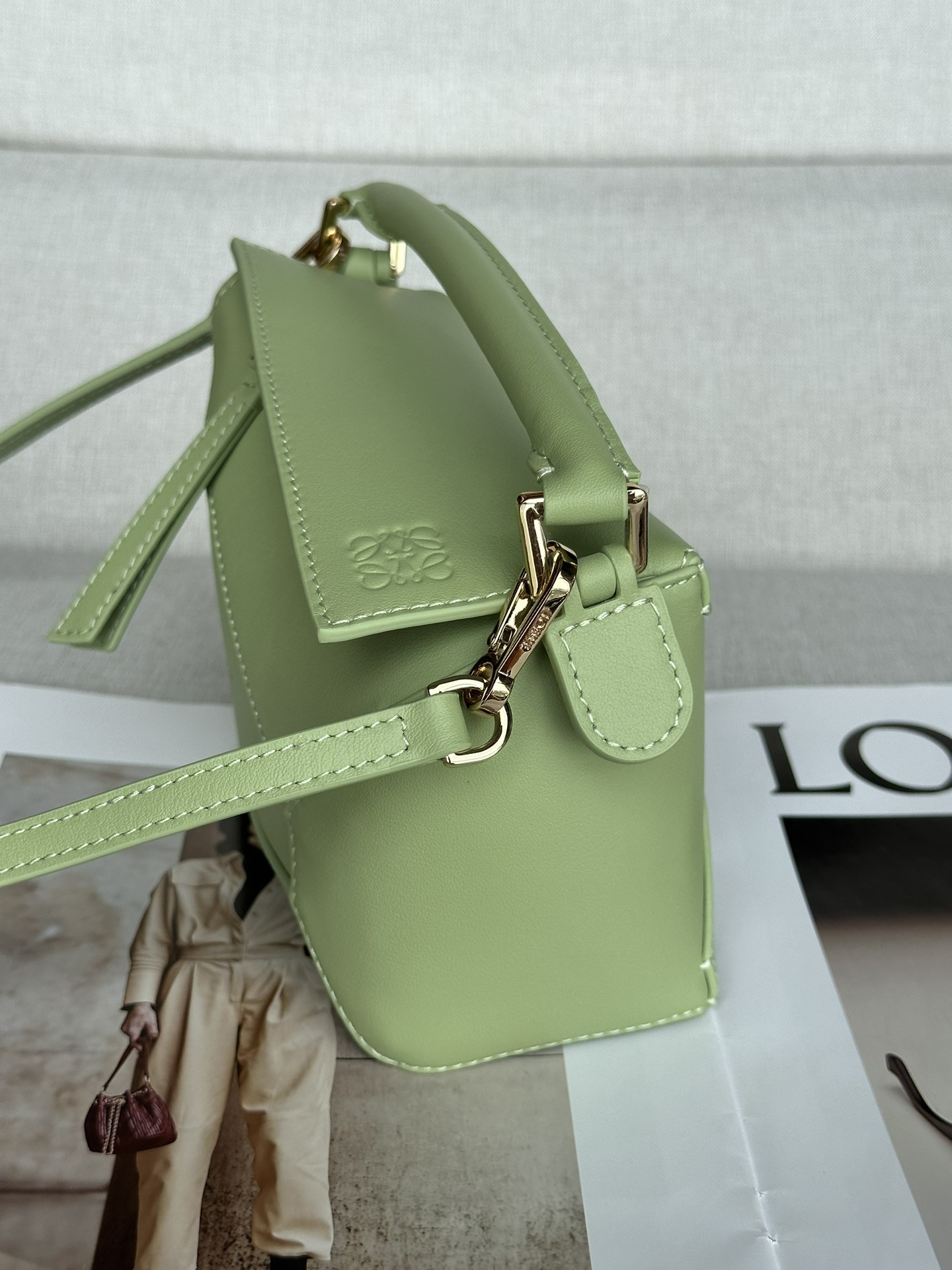 L0ew* mini classic puzzle bag in calfskin 18x12.5x8cm