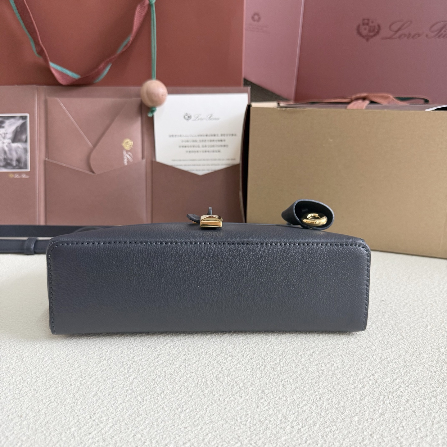 L**o p*ana extra bag l23 23x12x7cm